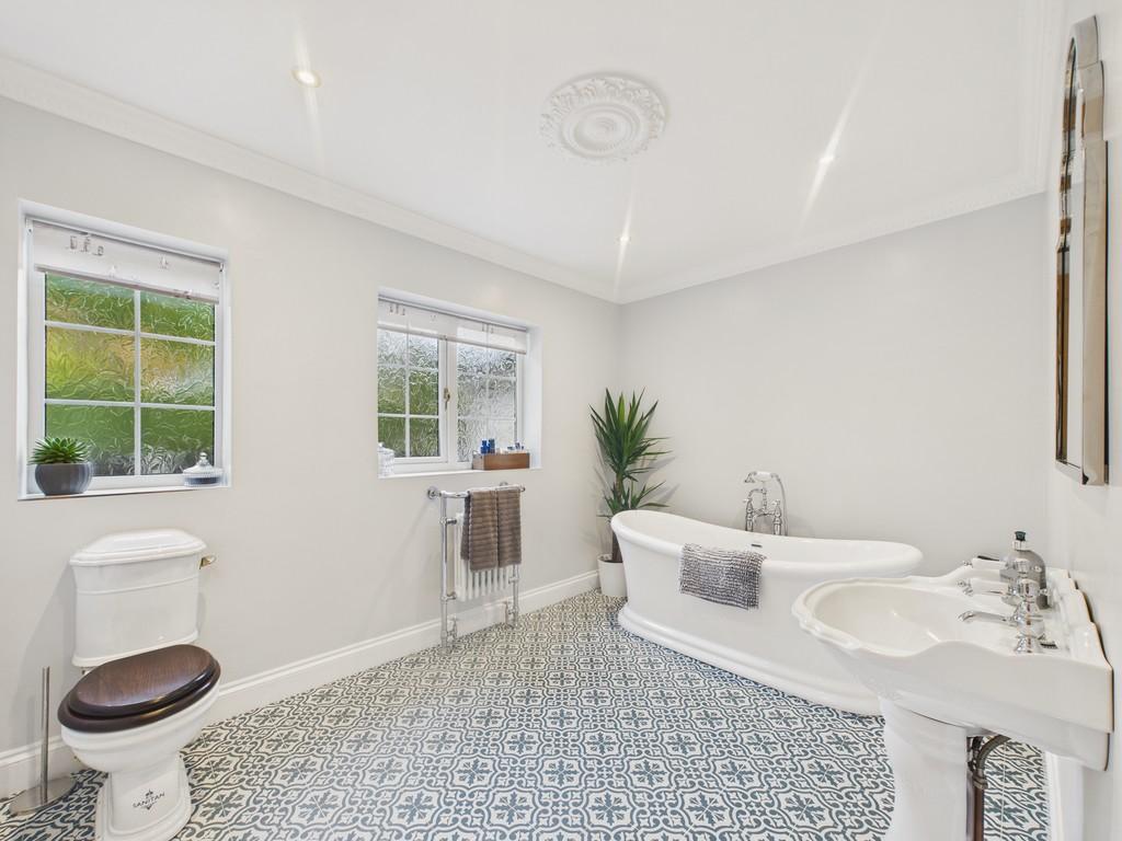 Cam04092 g0 pr0099 still013