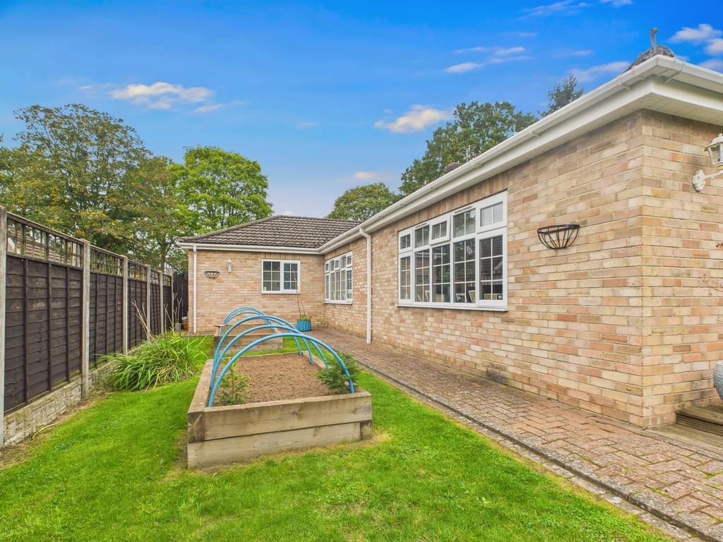 Cam04092 g0 pr0099 still028