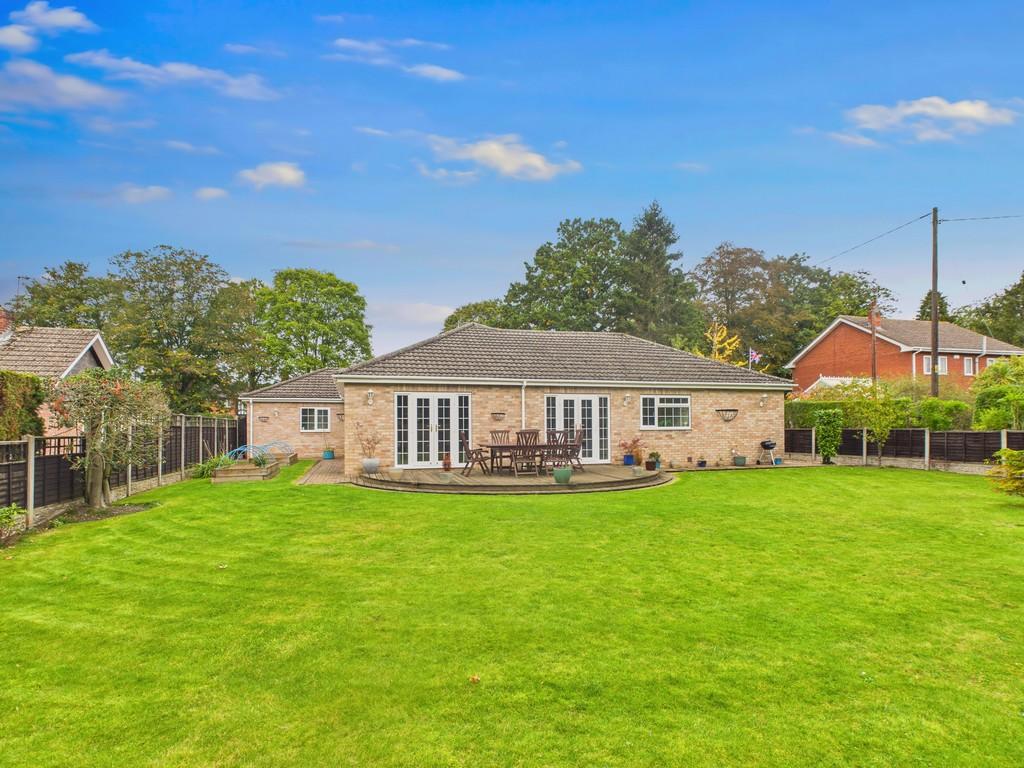 Cam04092 g0 pr0099 still026