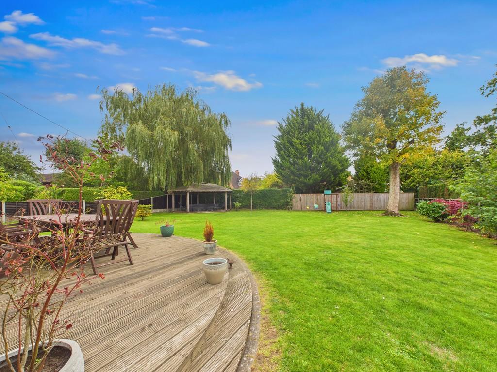 Cam04092 g0 pr0099 still030