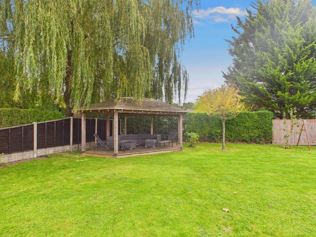 Cam04092 g0 pr0099 still024