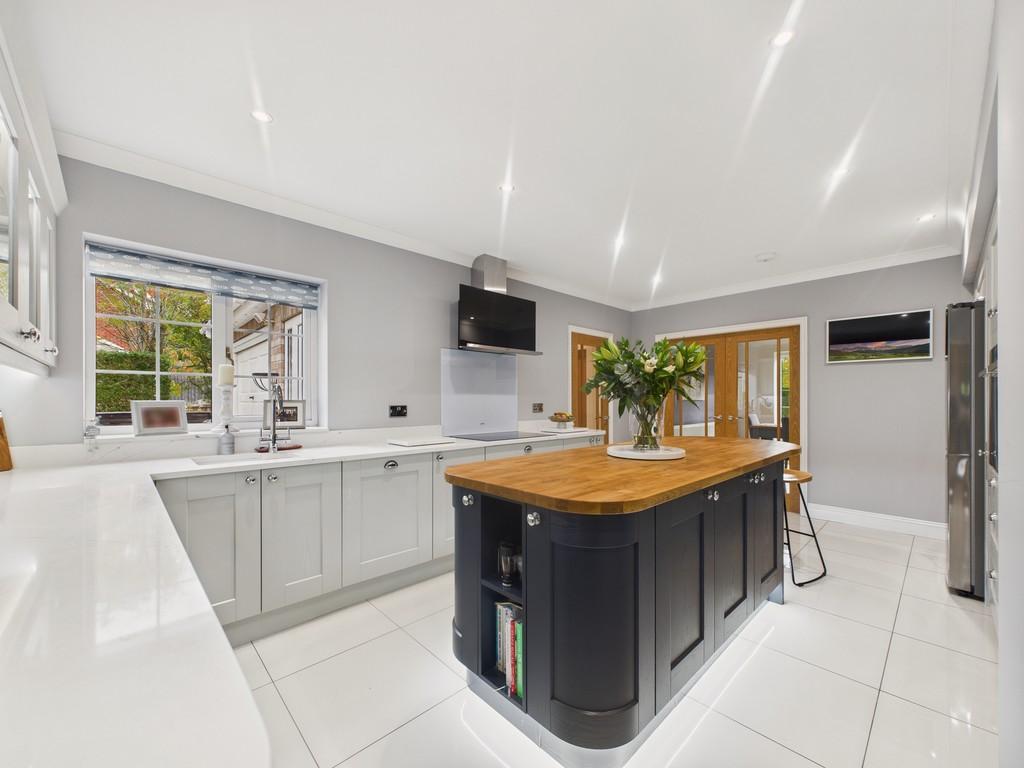 Cam04092 g0 pr0099 still003