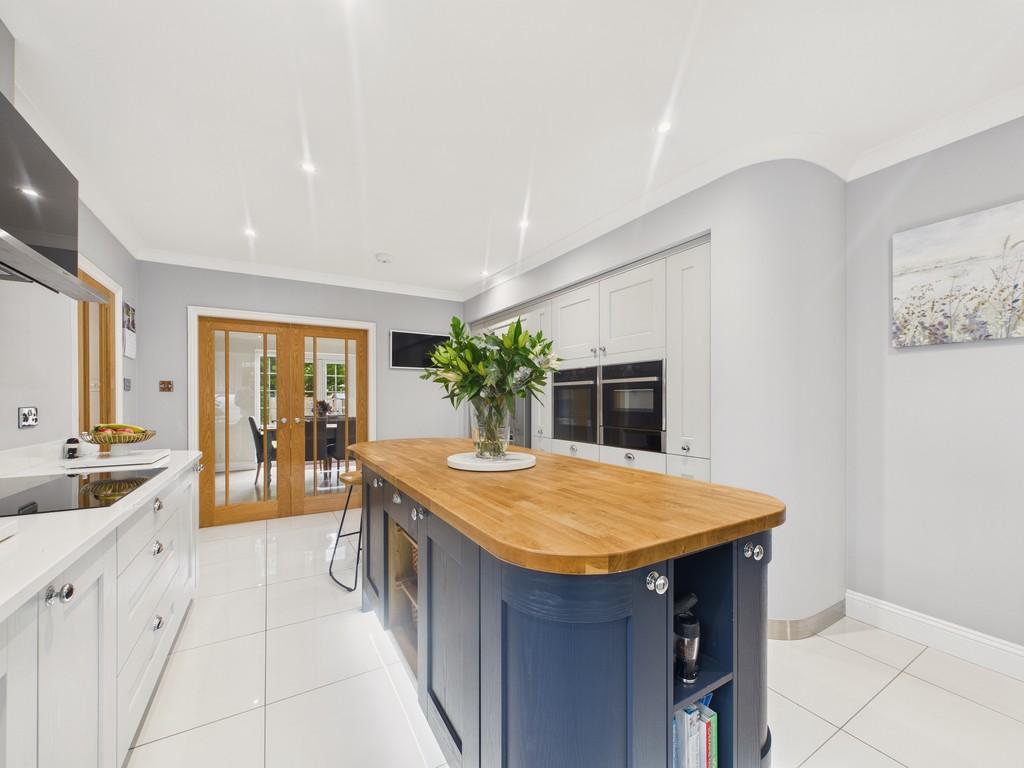 Cam04092 g0 pr0099 still004