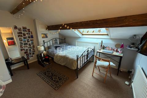 6 bedroom house to rent, Hyde Park Terrace, Leeds LS6