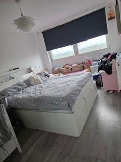 1 bedroom flat to rent, Harts Lane, Barking, Essex, IG11