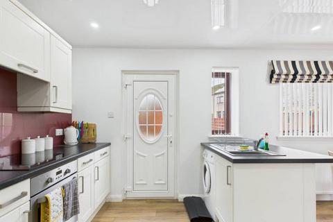 undefined, Macduff AB44