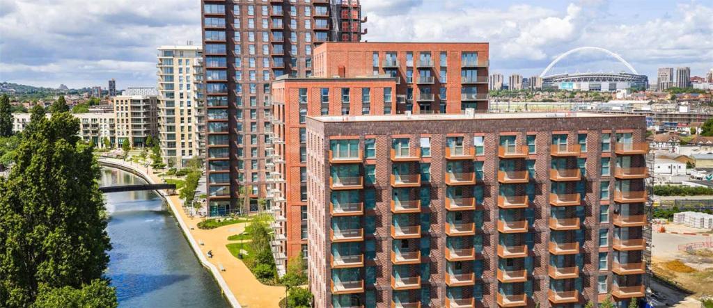 Waterview-house-union-canal-quay-walk-wembley-ha0