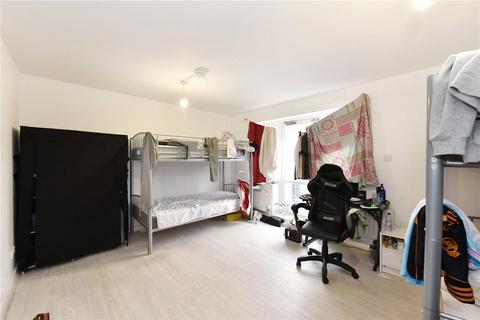 2 bedroom apartment to rent, Margaret White House, King's Cross NW1