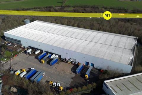 Warehouse to rent, Danes Way Northampton NN6 7GX