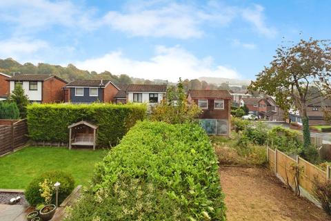 7 Howard Close, Leek, ST13 8JW