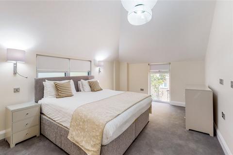 undefined, Warwick Gardens, London
