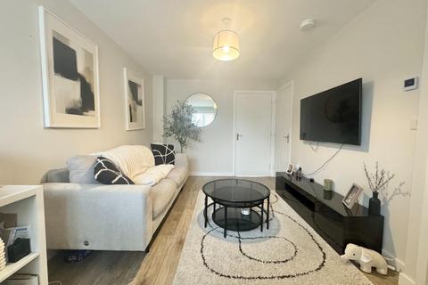 2 bedroom end of terrace house for sale, Hickson Avenue, Kingsthorpe, Northampton NN2