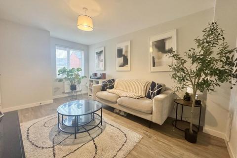 2 bedroom end of terrace house for sale, Hickson Avenue, Kingsthorpe, Northampton NN2