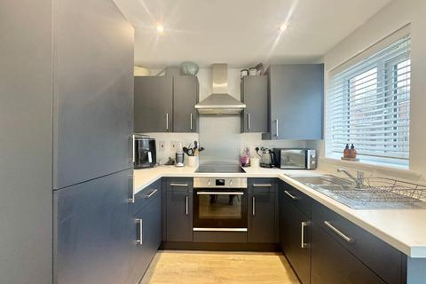 2 bedroom end of terrace house for sale, Hickson Avenue, Kingsthorpe, Northampton NN2