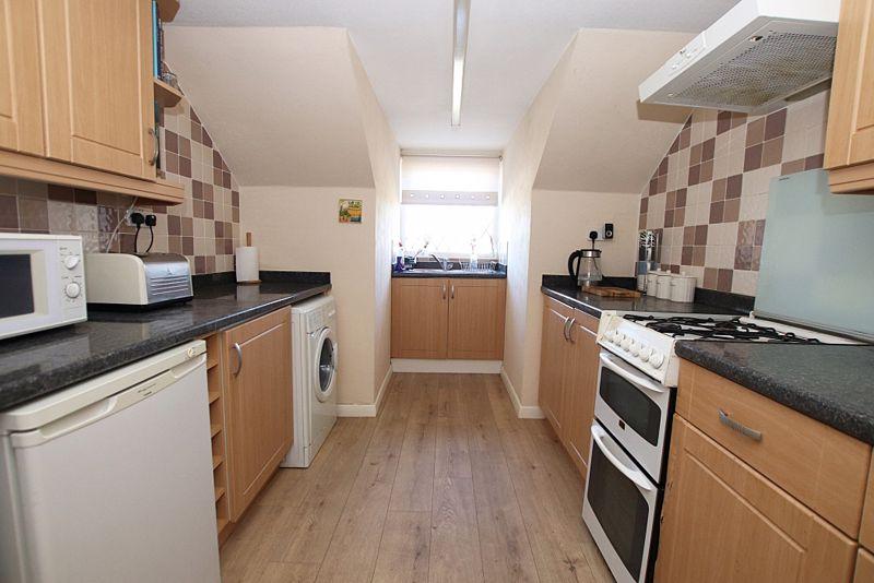 Kitchen photo 1