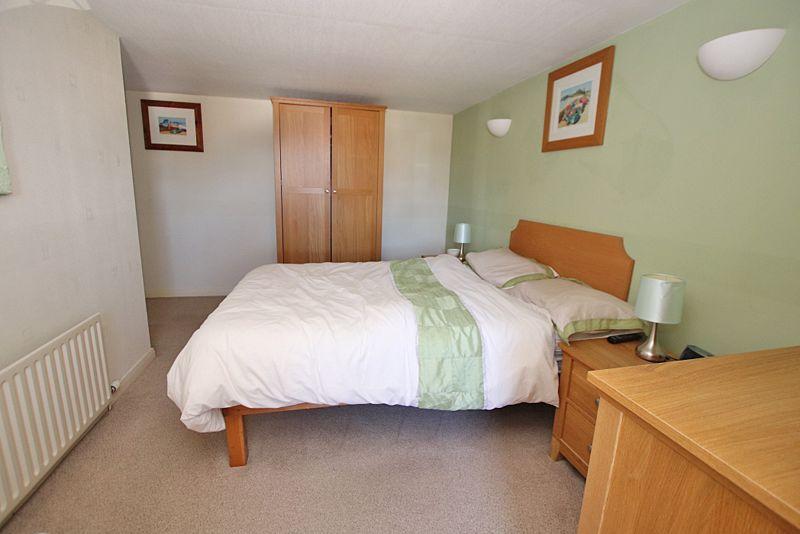 Bedroom Photo 2