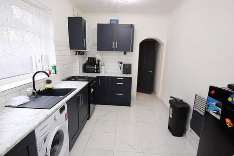 3 bedroom end of terrace house for sale, WEELSBY STREET, GRIMSBY