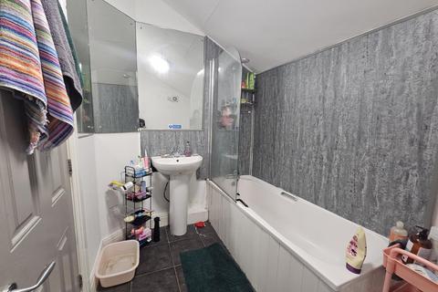 6 bedroom house to rent, Consort Terrace, Leeds LS3