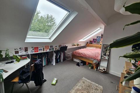 6 bedroom house to rent, Consort Terrace, Leeds LS3