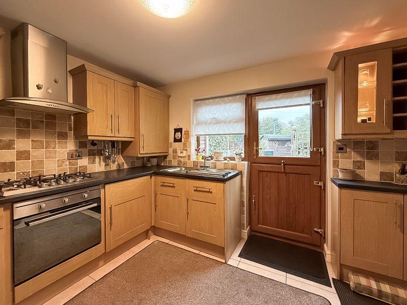 Fitted kitchen