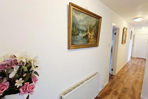 3 bedroom detached bungalow for sale, Munstone Road, Hereford HR1