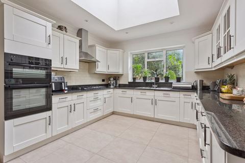 undefined, Detached House High Beeches, Gerrards Cross Available 3rd March £3795pcm