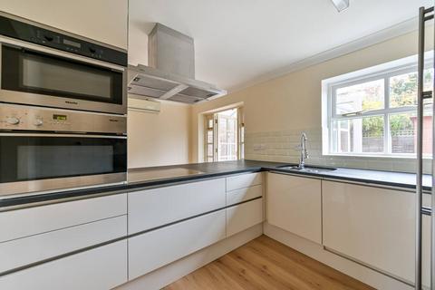 3 bedroom detached house for sale, Brough Close, North Kingston, Kingston upon Thames, KT2
