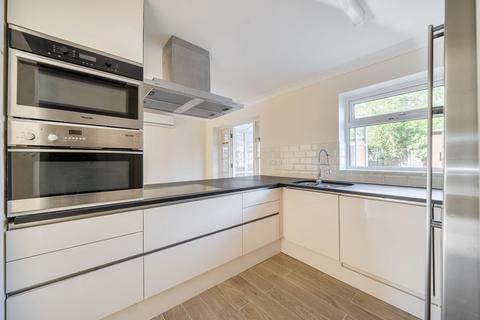 3 bedroom detached house for sale, Brough Close, North Kingston, Kingston upon Thames, KT2