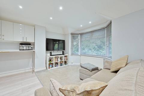 1 bedroom flat for sale, North Western Avenue, Watford, WD25
