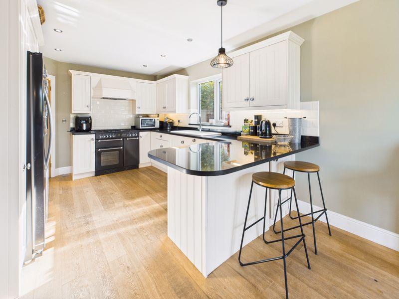 Dining kitchen