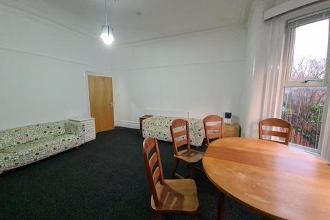 6 bedroom house to rent, Regent Park Terrace, Leeds LS6