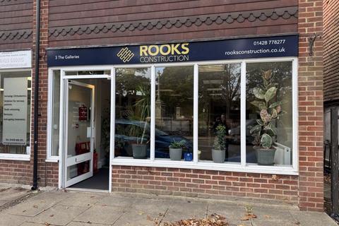 Shop to rent - Crossways Road, Grayshott