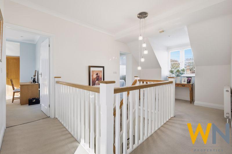 Photo 27