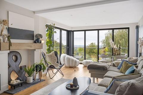 4 bedroom detached house for sale, Upper Icknield Way, Aston Clinton