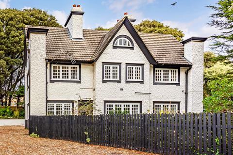 undefined, St. Catherines Road, Bournemouth, BH6 4