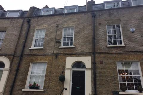 2 bedroom property to rent, 2 bed flat to let, Urlwin Street, SE5 London