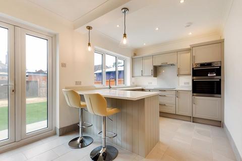 undefined, Warwick Road, Welling DA16