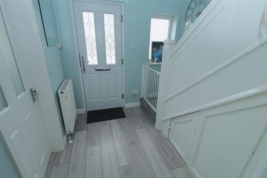 Hall1.JPG