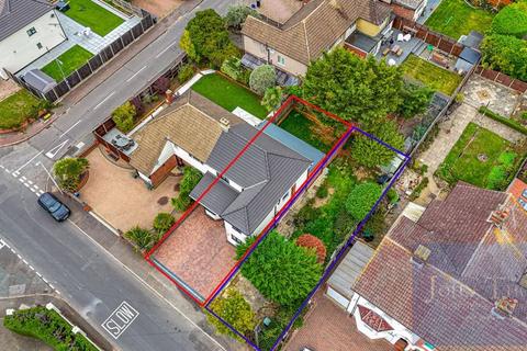 4 bedroom semi-detached house for sale, Fairview Road, Chigwell IG7