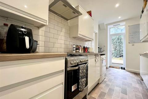 6 bedroom terraced house to rent, Westgate Road, Newcastle Upon Tyne