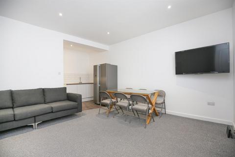 6 bedroom terraced house to rent, Westgate Road, Newcastle Upon Tyne
