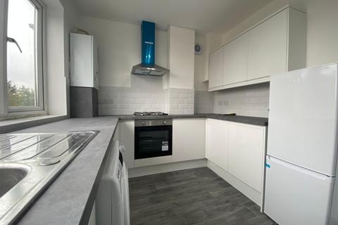 undefined, Drayton Waye, Harrow, Greater London, HA3