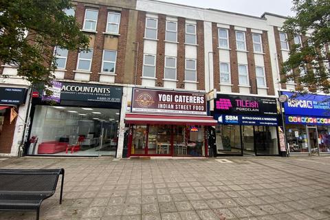 undefined, Drayton Waye, Harrow, Greater London, HA3