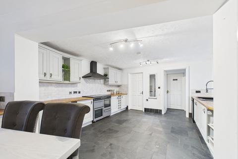 4 bedroom detached house for sale, Main Street, Farcet, PE7