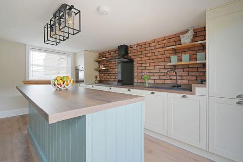 4 bedroom detached house for sale, Lightwood Road, Sheffield S21