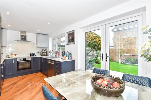 undefined, Weavers Close, Staplehurst, Kent