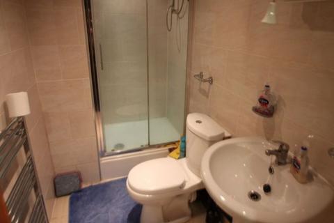 7 bedroom house to rent, Chestnut Avenue, Leeds LS6
