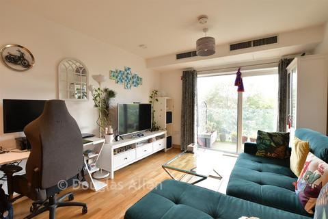 undefined, High Street, London