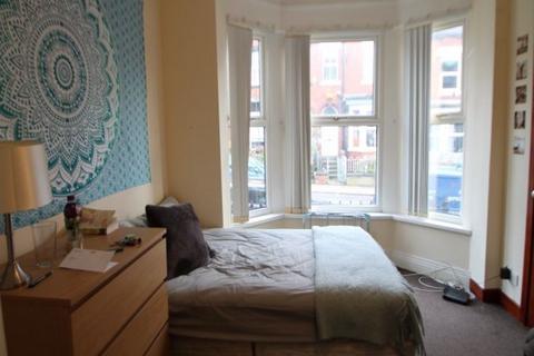 6 bedroom house to rent, Ebberston Terrace, Leeds LS6