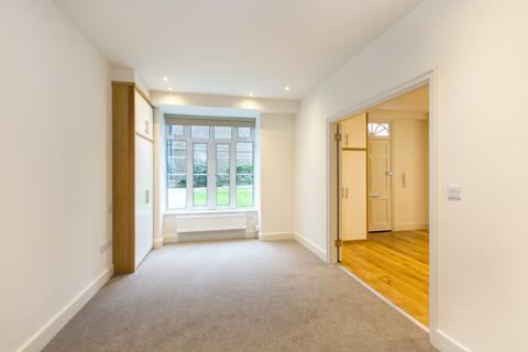 1 bedroom apartment to rent, Grove End Gardens, Grove End Road, St John's Wood, London, NW8